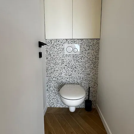 Exceptional, Fully Renovated *