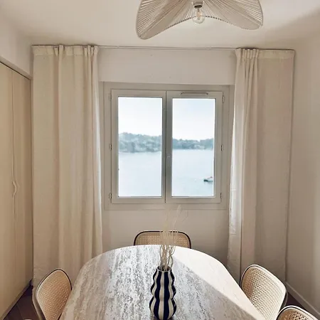 Διαμέρισμα Exceptional, Fully Renovated *